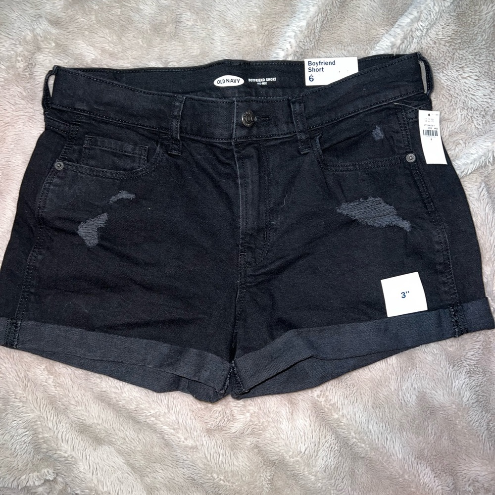 Old Navy black boyfriend shorts. Size 6